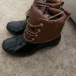 rain boots 