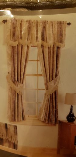 Curtain