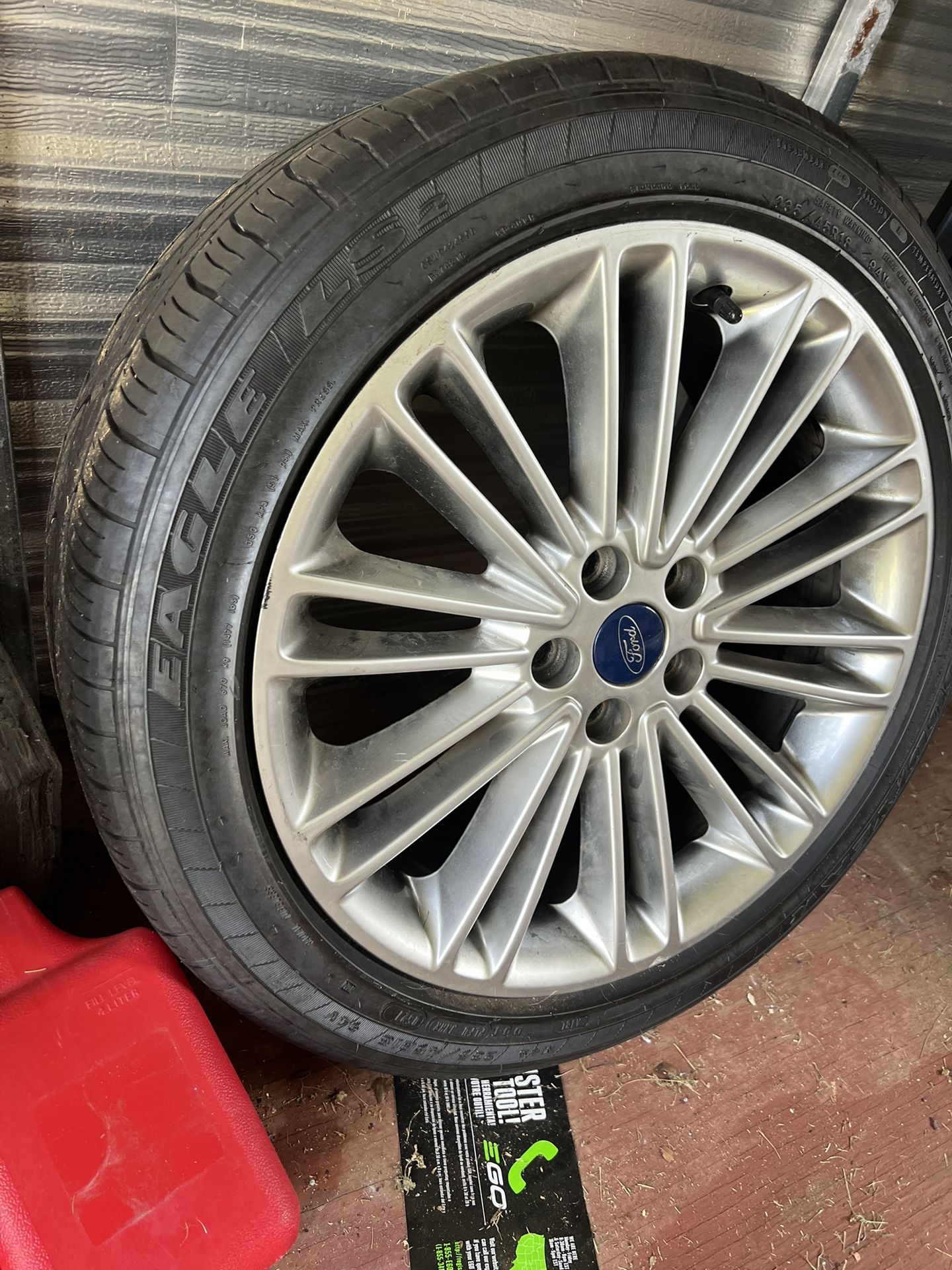 Ford Tire And Rim Weel