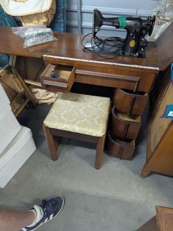 Singer sewing machine