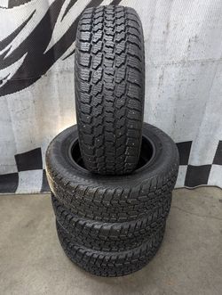215/60r16 "Nubby New" Wintercat XT studded winter snow tires