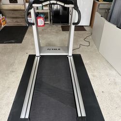 True Fitness Z 5.4 Treadmill