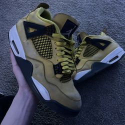 Jordan 4s Lightning 