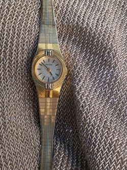 Authentic Vintage women's Bulova wrist watch