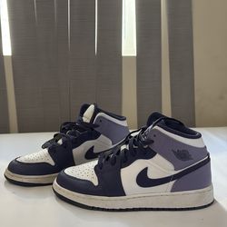 Purple Jordan 1 mid 6y