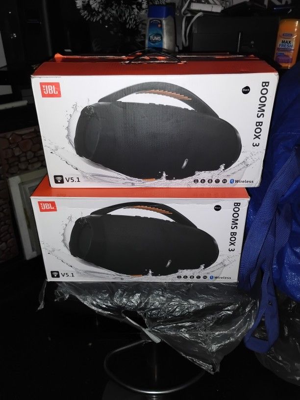 I Have  Some Brand New JBL Speakers For Sell Thay Are The Boomsbox 3