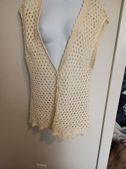 Women's Medium Crochet V-neck Knitted Sleeveless Vest