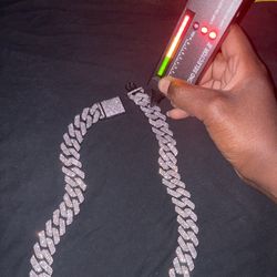 22in Mossinite Cuban