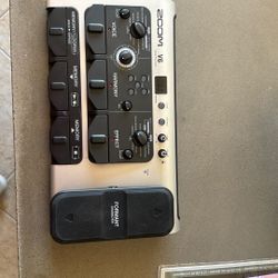 Zoom V6-SP Vocal Effects Processor Pedal