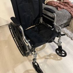 Manual Medline Lightweight Wheelchair