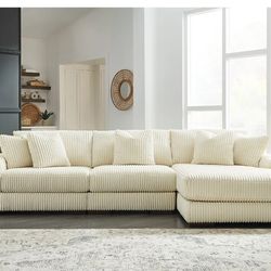 New 3 Piece Ivory Lindyn Sectional