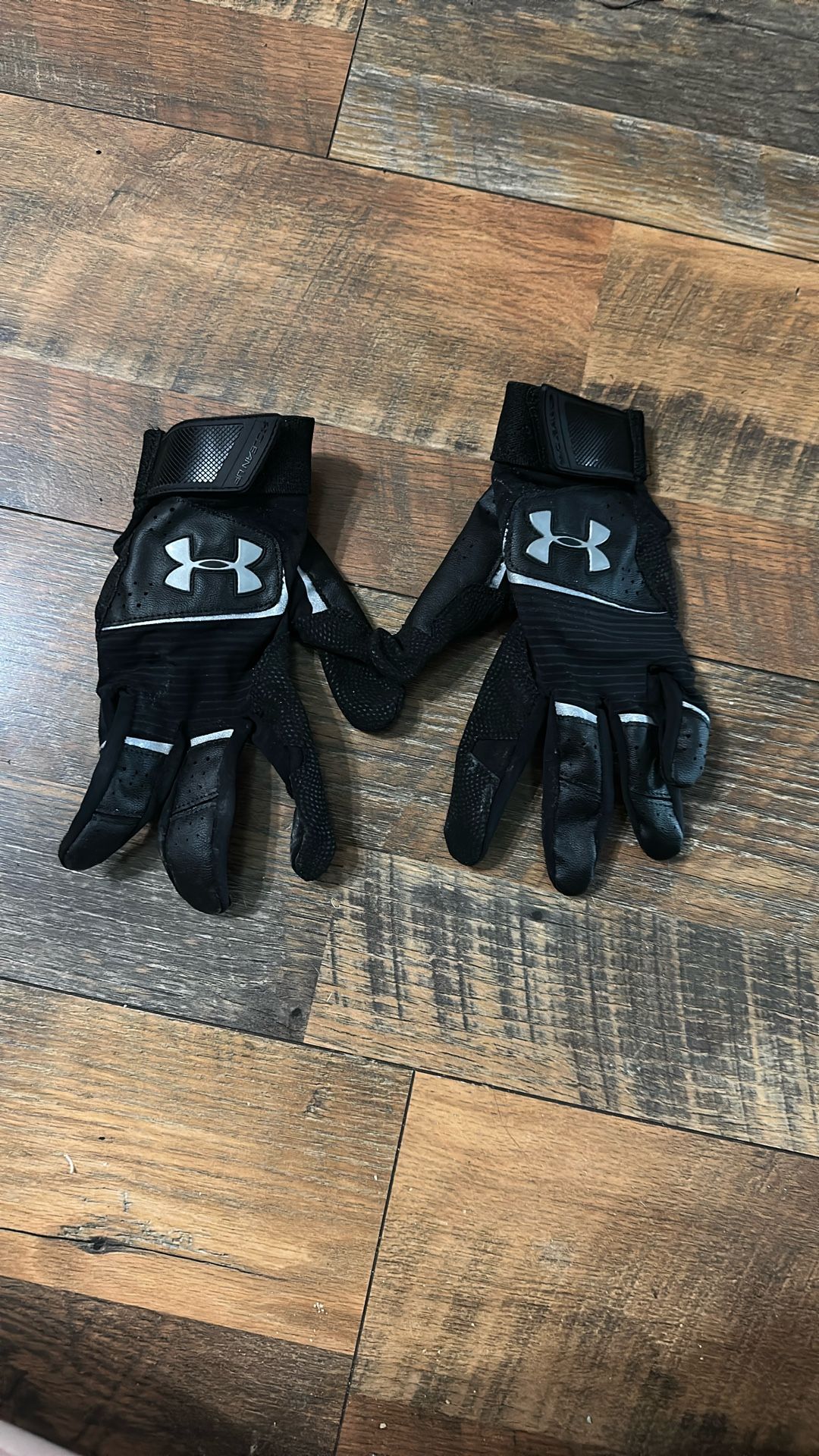 batting gloves