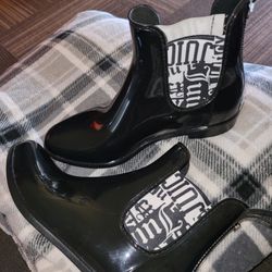 Juicy Couture Rain Boots Size 9