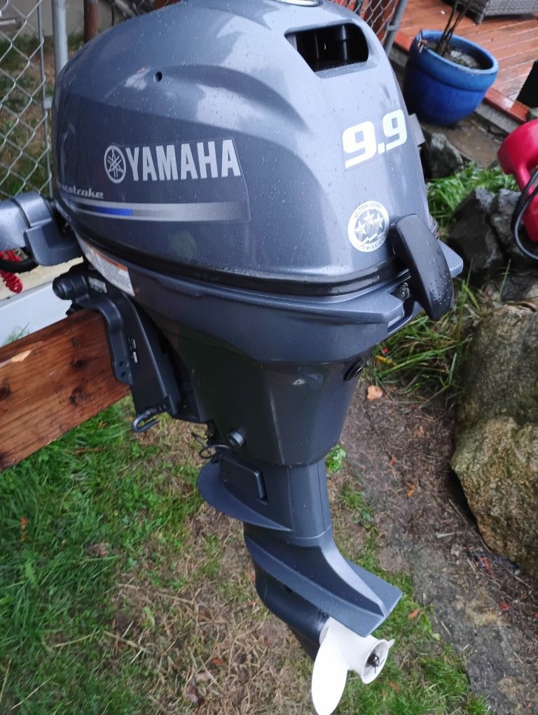 Yamaha 9.9 Outboard Motor