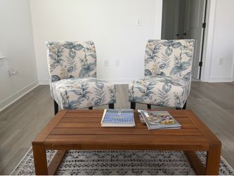 Accent Chairs