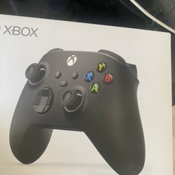 Microsoft Xbox Wireless Controller - Carbon Black – for Xbox Series X|S, Xbox One, PCs, and Cloud-Enabled Devices