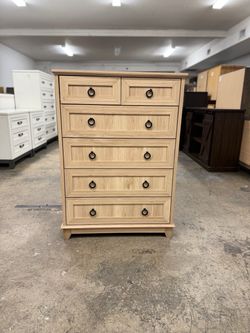 Already Assembled Tall Light Wood Color 5 Drawer Dresser Chest / Upright Tallboy