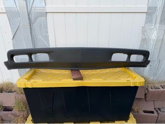 2000-2006 Tahoe Suburban & 1(contact info removed) Silverado Front Lower Valance OEM