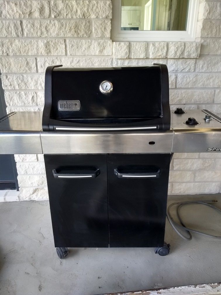 Weber Spirit E210 Grill