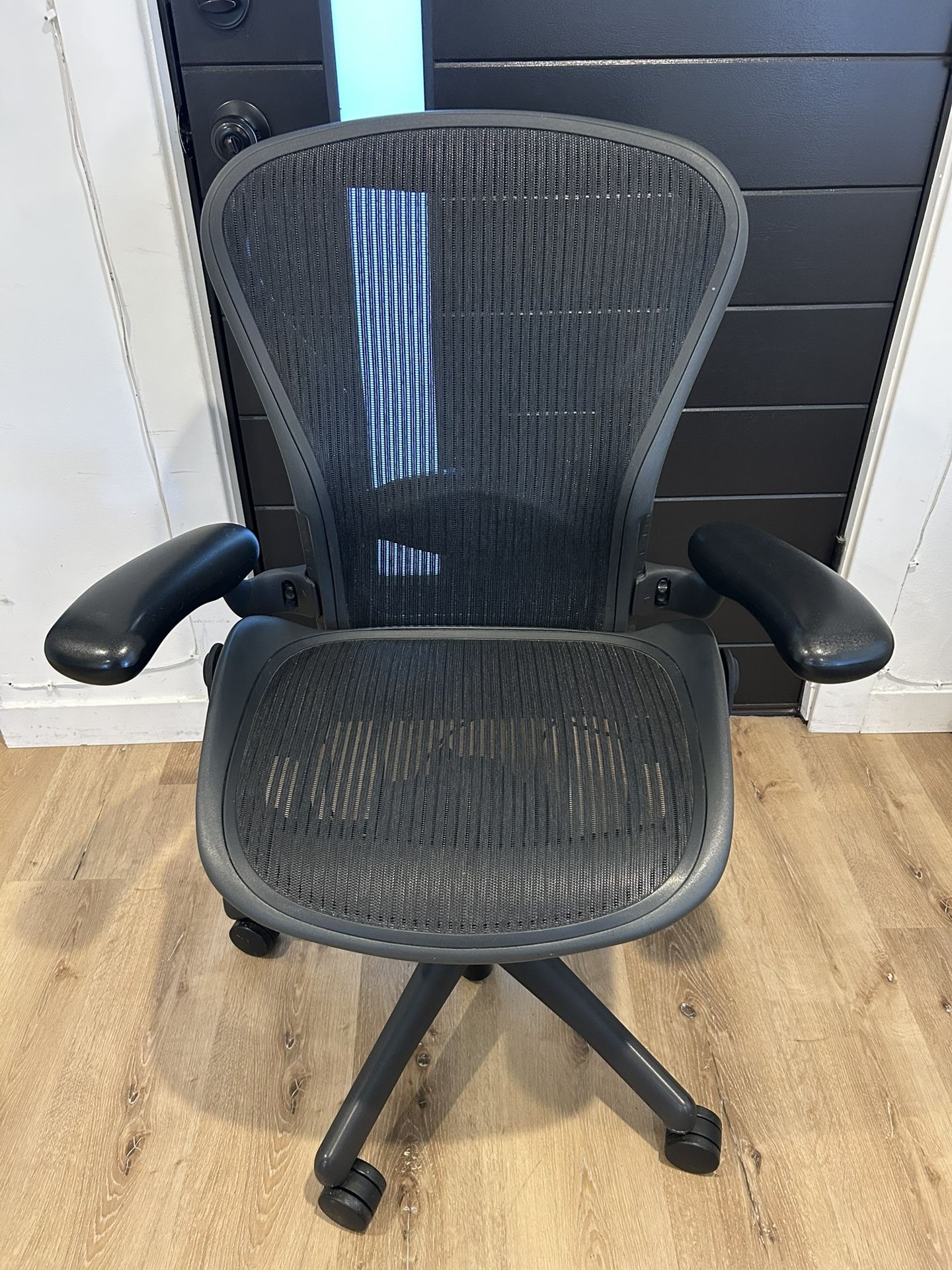 Herman Miller Aeron (Classic) Chair
