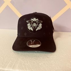 Exclusive Caps’ Obeja Negra