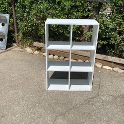 Great Book Shelf Organizer White Color Clean  Six Cubes Spaces Good Condition 
