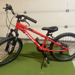 Trek Precaliber 20” 6-speed Bike