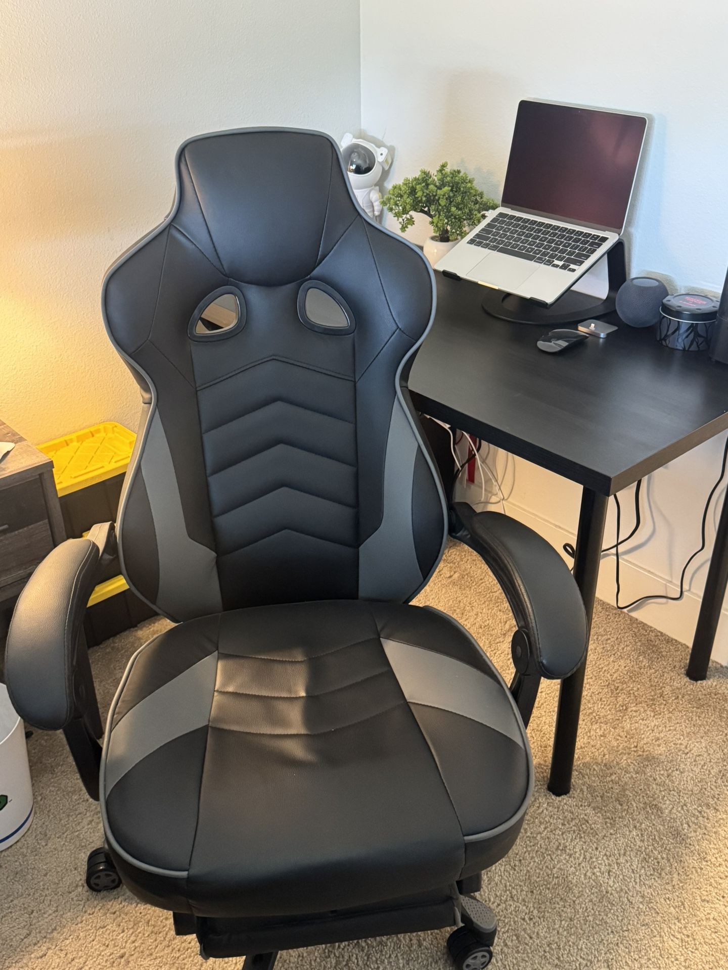 Gaming chair