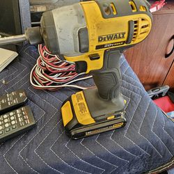 Dewalt 20V With BATTERY AND CHARGER