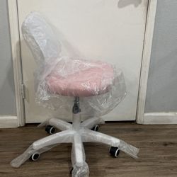  Pink Desk Chair 