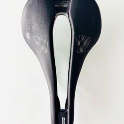 145mm Selle Italia SLR SUPERFLOW BOOST Road Bike Saddle 