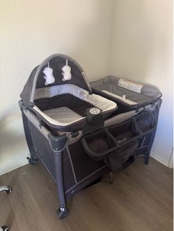 Baby Trend 2.0 Nursery Center Playard/Bassinet