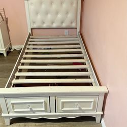 Bed for kids
