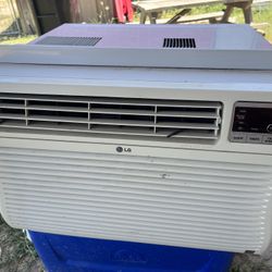 LG 12000 Window Unit 