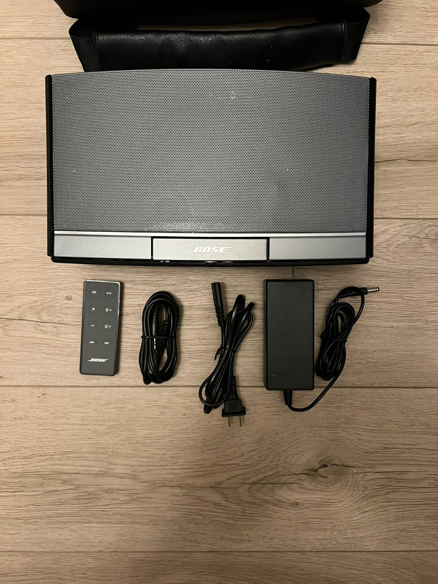 Bose SoundDock N123 Portable Music System/Remote Power Cord