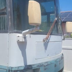 FREE!   RV Freightliner 35