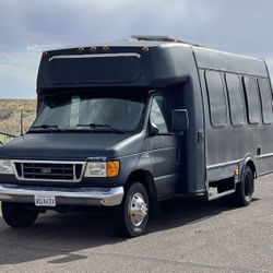 2005 Ford E450 Camper Van