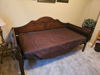 Twin  Size Day Bed