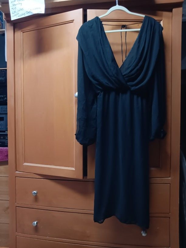 Womans Long Sleeve Black Dress