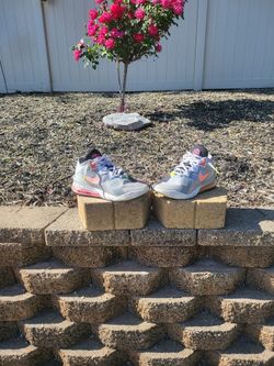 Lebron Space Jam Bugs Bunny Size 9.5