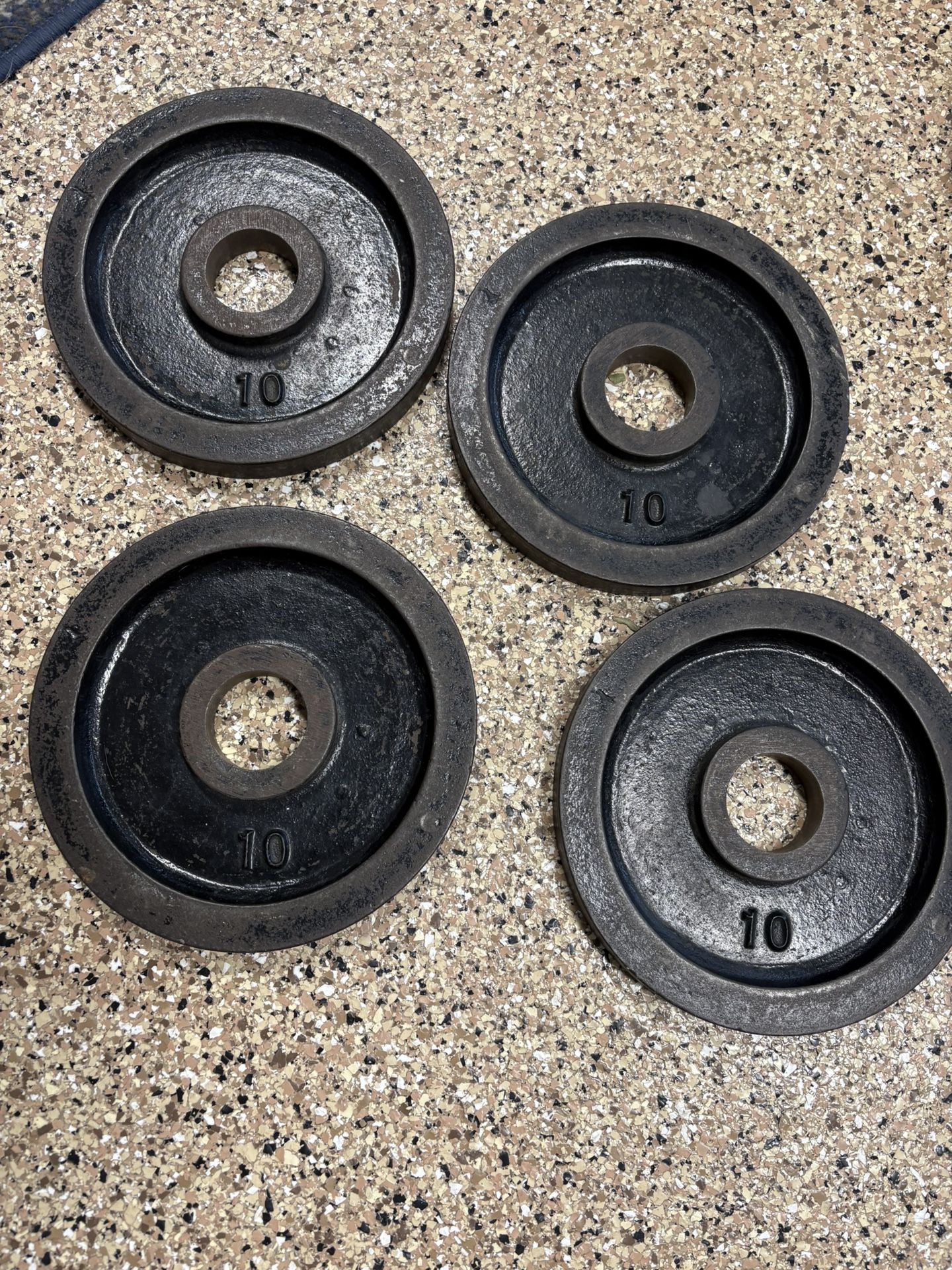 York Vintage 10 LB Cast Iron Plates - Raised Lip, Etched Marking