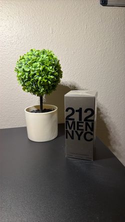 Carolina Herrera 212 Men NYC EDT 3.4 oz – Brand New & Sealed