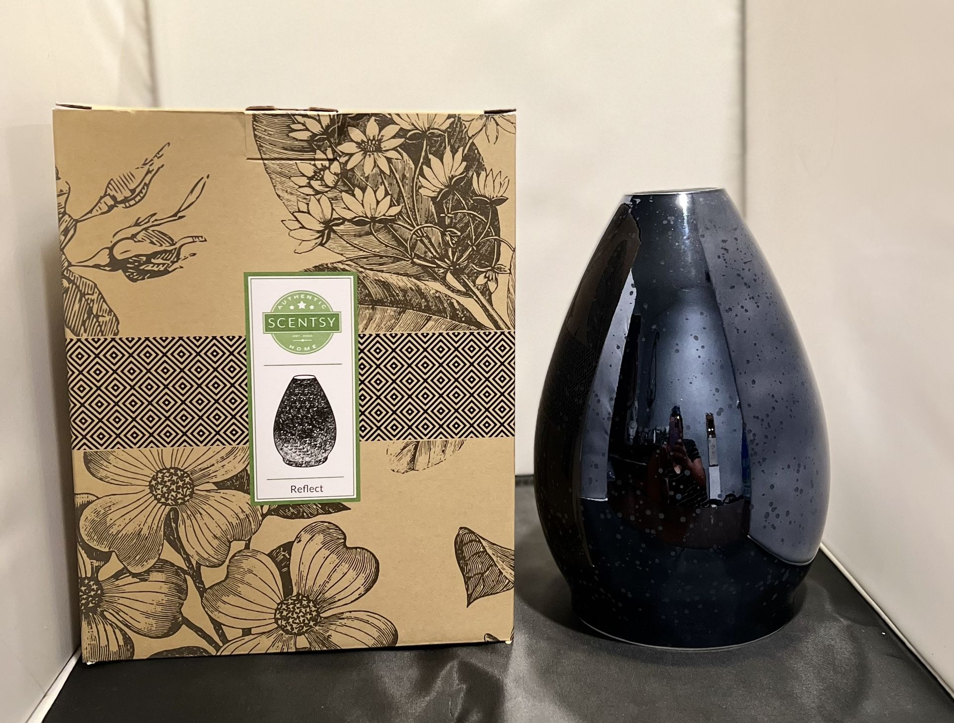 SCENTSY Diffuser Shade (Reflect)