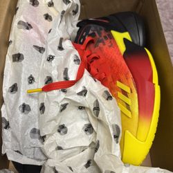 Adidas D.O.N. Issue 4 Incredibles