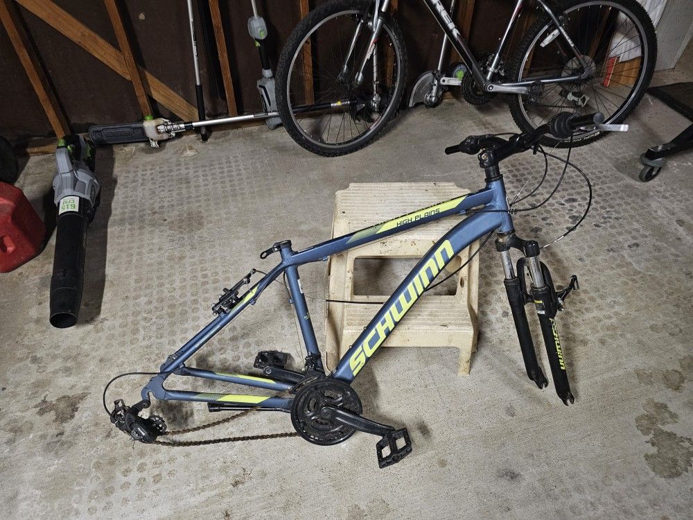 Schwinn Bike Frame (Missouri City Tx)