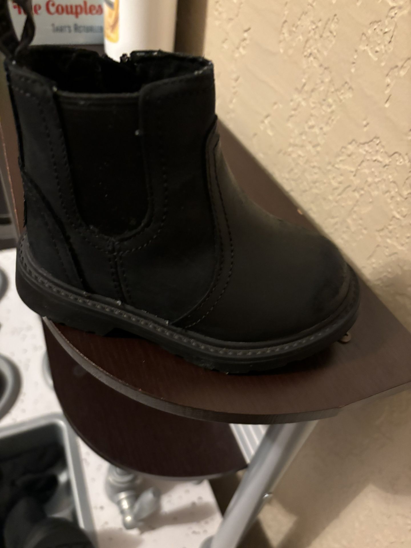 Size 6c Ugg Leather Boot