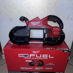 Milwaukee M18 Bandsaw 