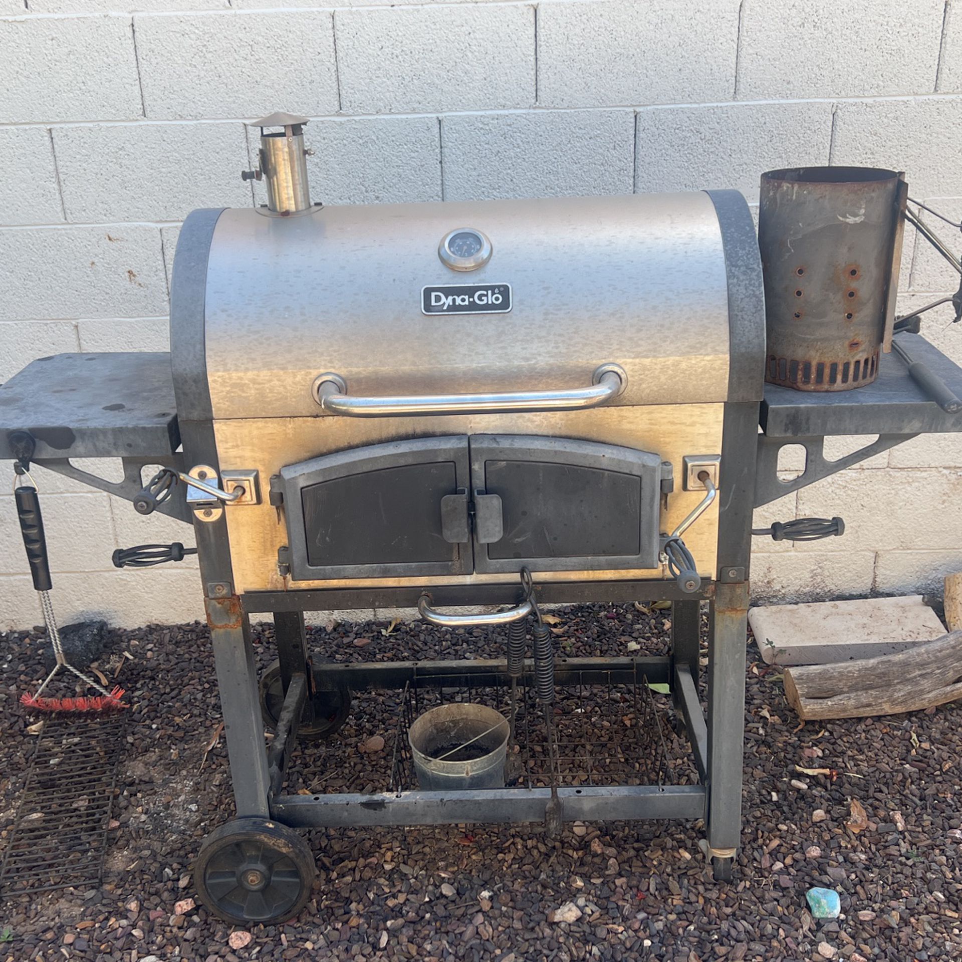 Free charcoal Grill 