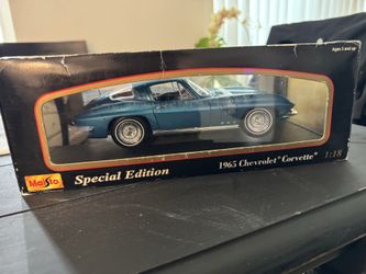 Scale 1:18 Maisto 1965 Chevrolet Corvette