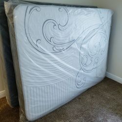 NEW QUEEN MATTRESS. Bed frame is not available. Take it home the same day 👍